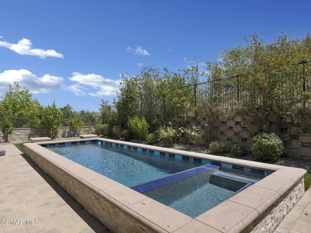 11290 Crenshaw Street Moorpark, CA 93021