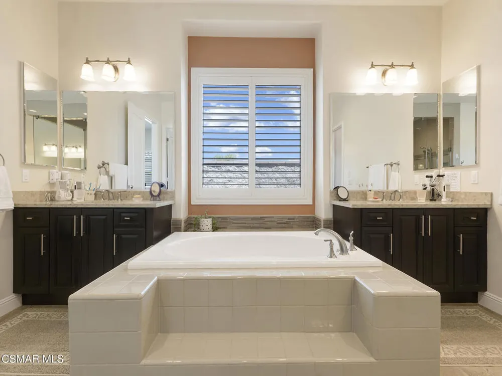 11290 Crenshaw Street Moorpark, CA 93021