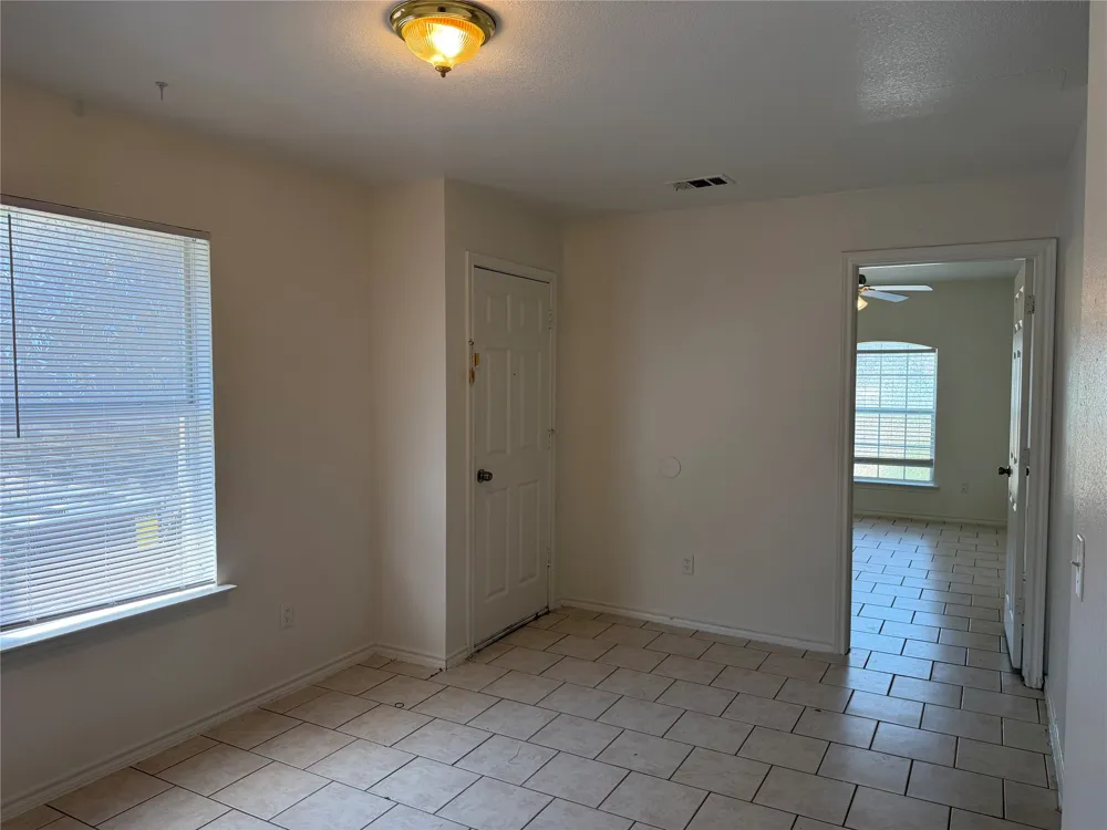 5500 David Strickland Road Fort Worth, TX 76119