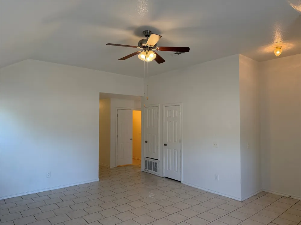 5500 David Strickland Road Fort Worth, TX 76119