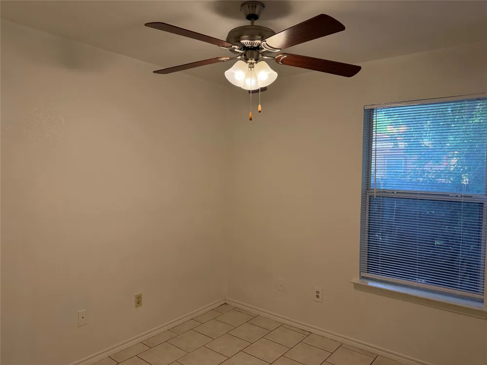 5500 David Strickland Road Fort Worth, TX 76119