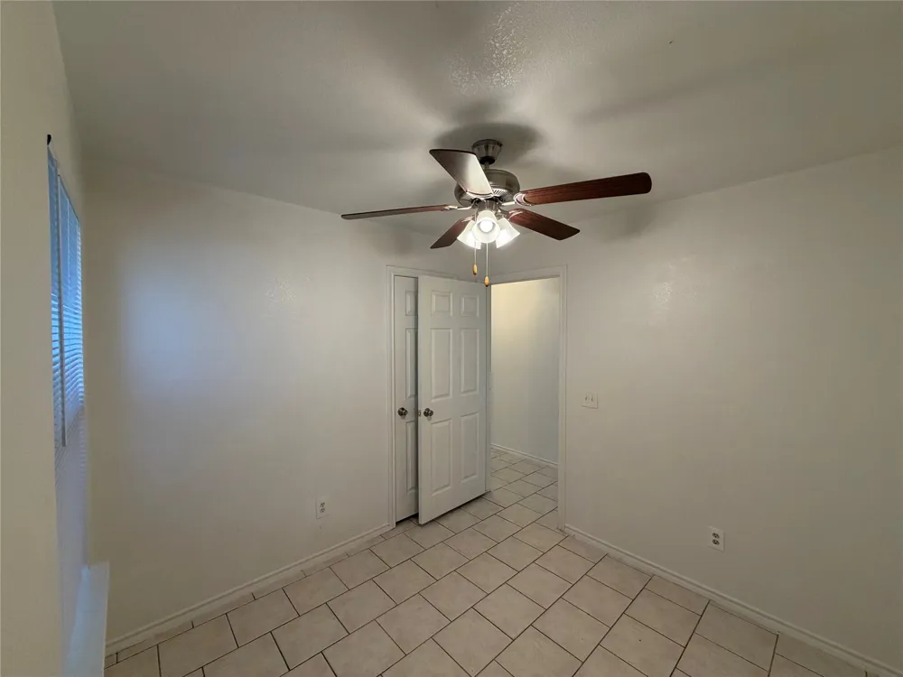 5500 David Strickland Road Fort Worth, TX 76119