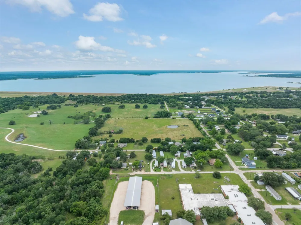 120 Avenue M Somerville, TX 77879