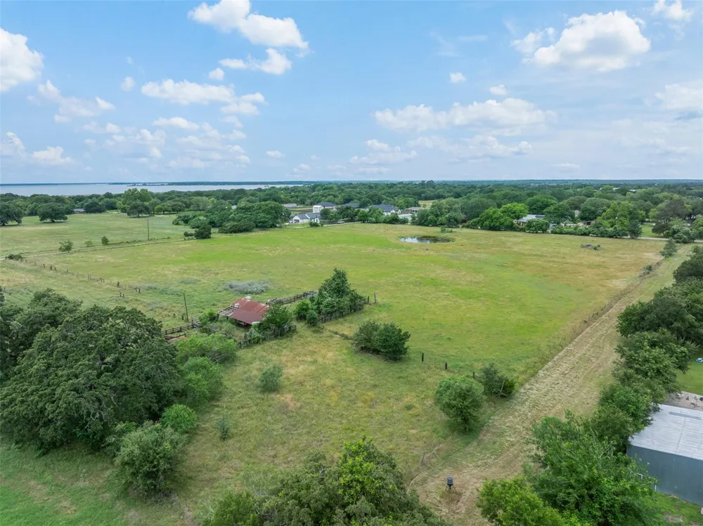 120 Avenue M Somerville, TX 77879