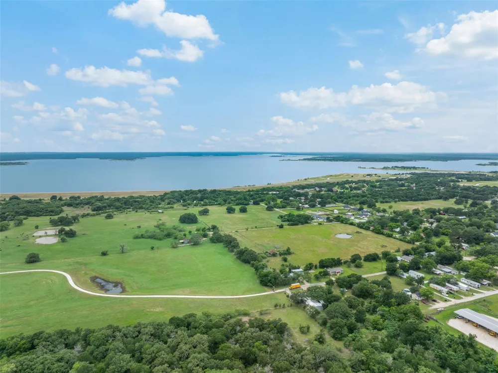 120 Avenue M Somerville, TX 77879