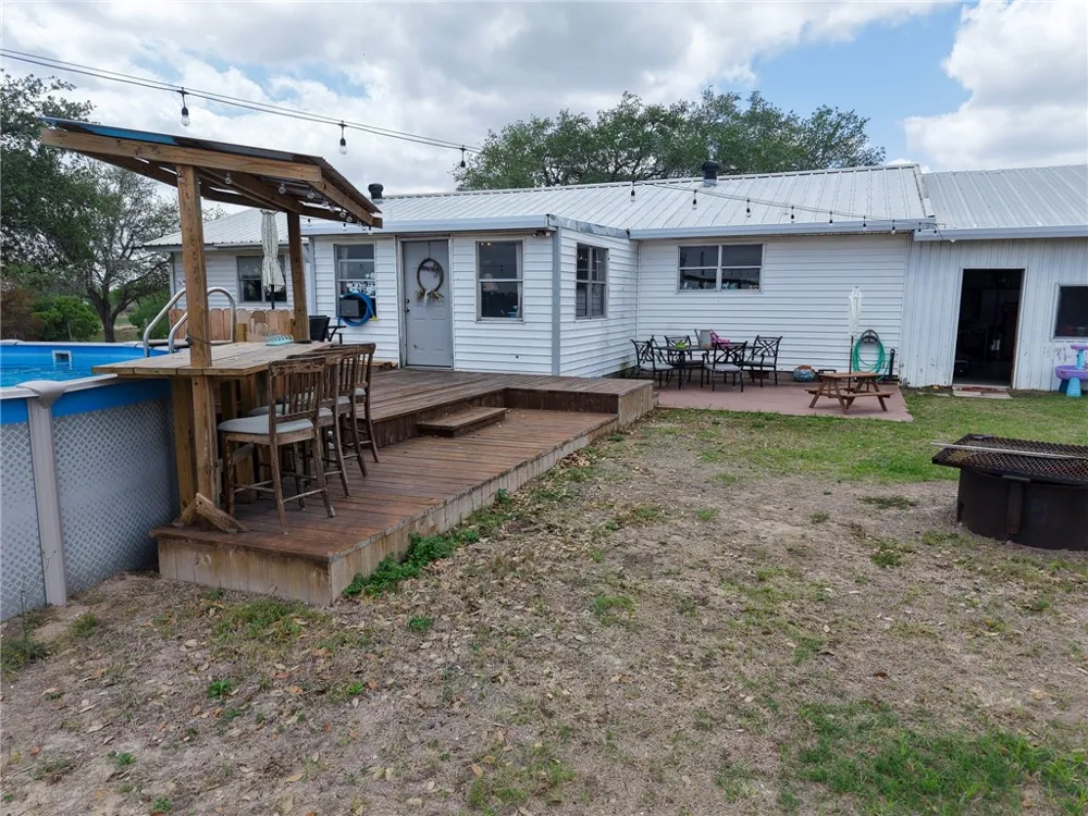 3010 N. Interstate 37 Access Three Rivers, TX 78071