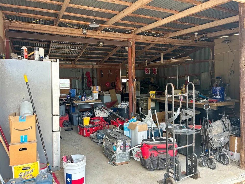 3010 N. Interstate 37 Access Three Rivers, TX 78071