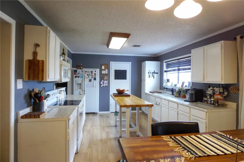 3010 N. Interstate 37 Access Three Rivers, TX 78071