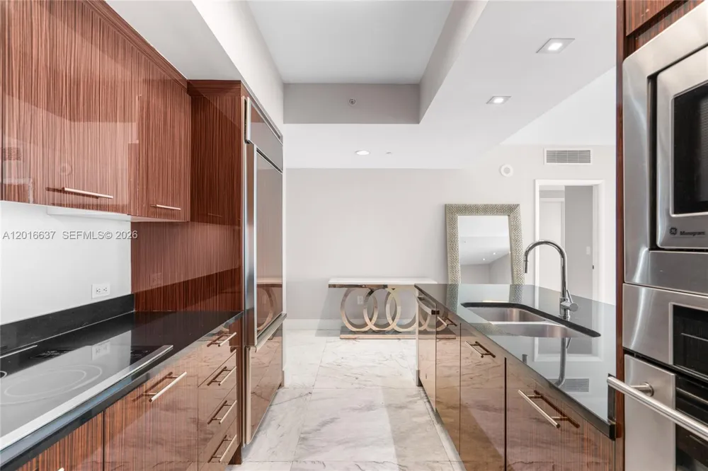 3951 S Ocean Dr #1002 Hollywood, FL 33019