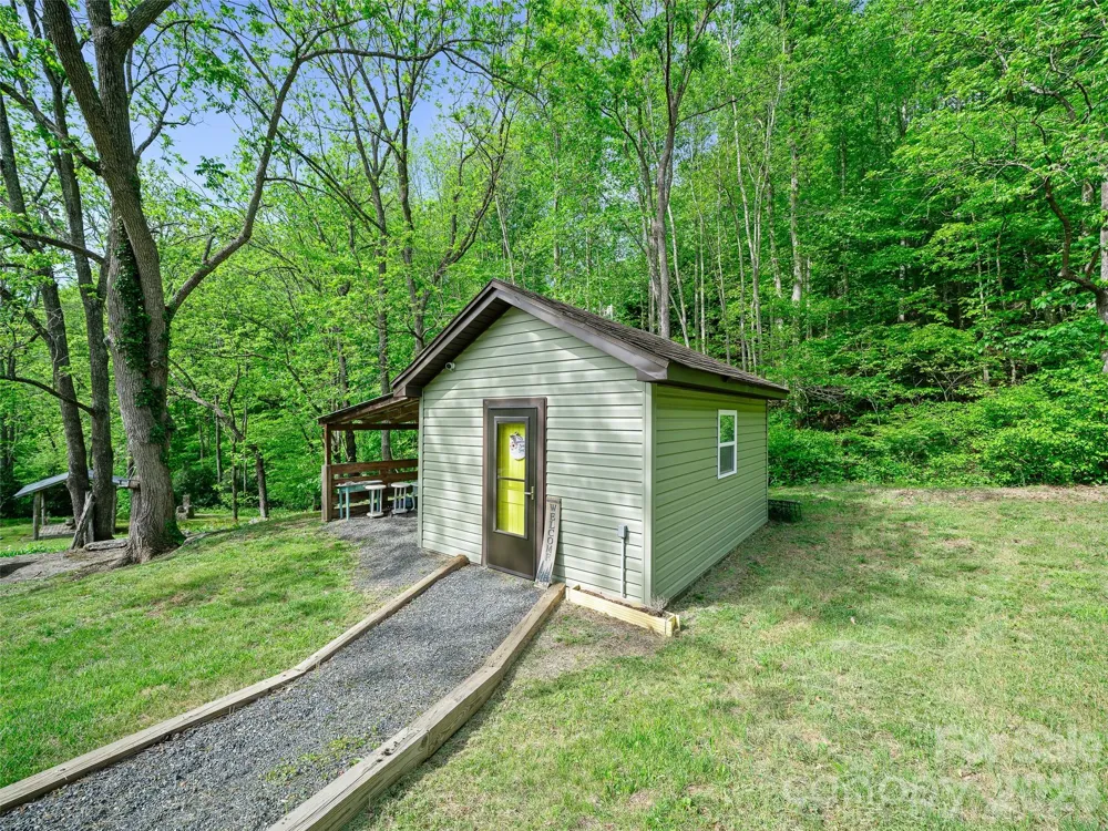 101 Waterwheel Drive Green Mountain, NC 28740