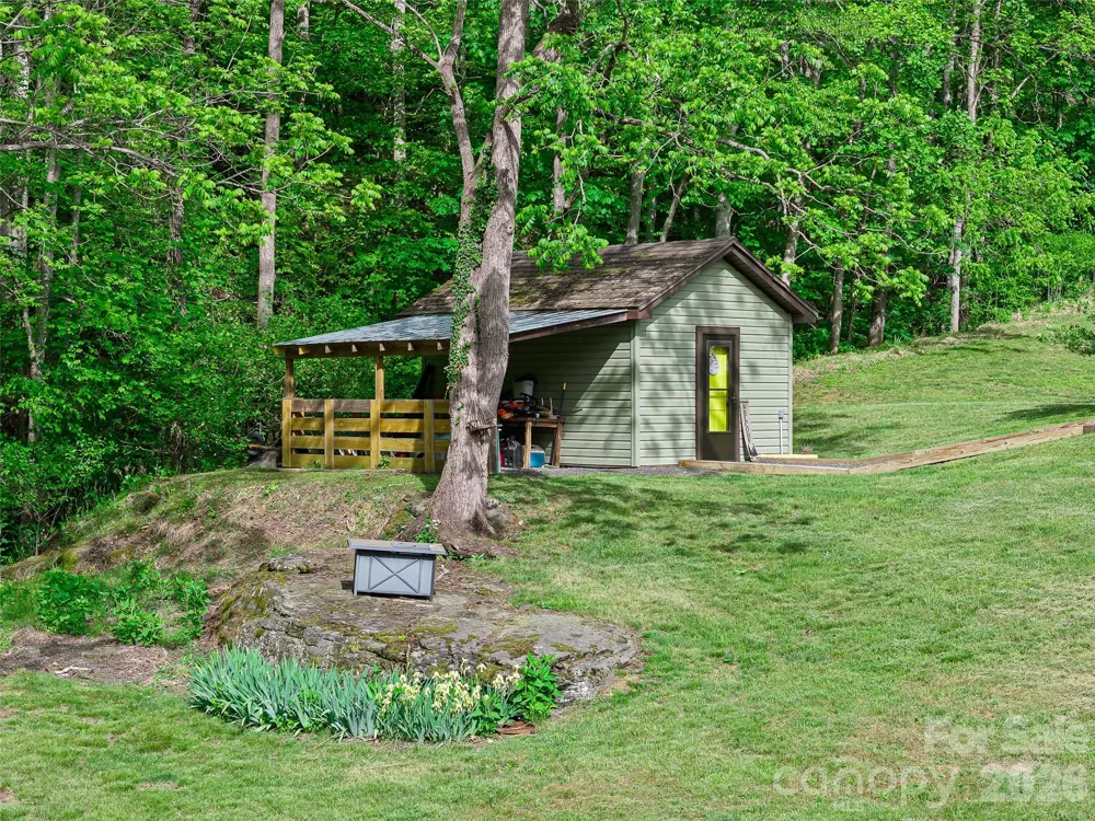 101 Waterwheel Drive Green Mountain, NC 28740