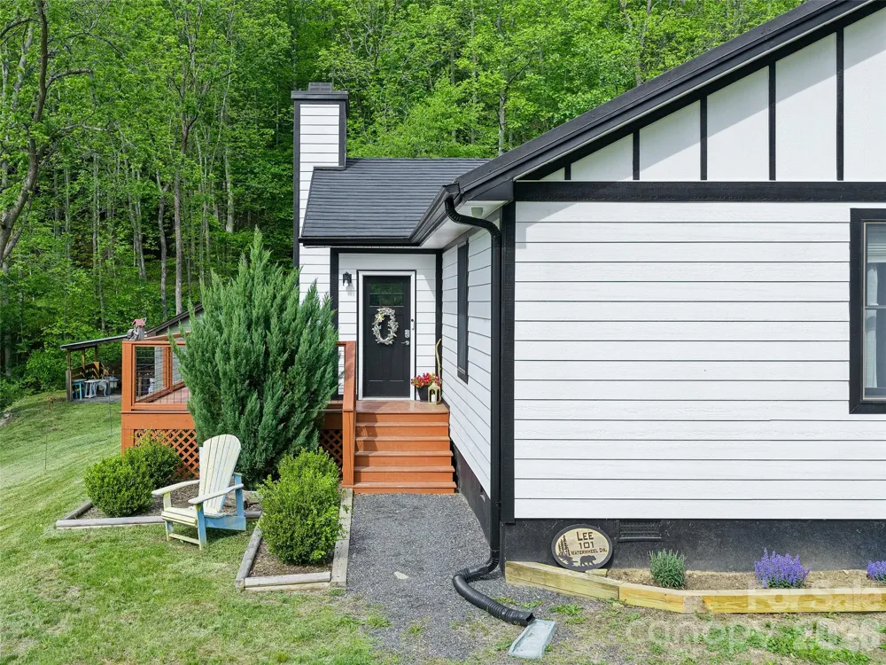 101 Waterwheel Drive Green Mountain, NC 28740