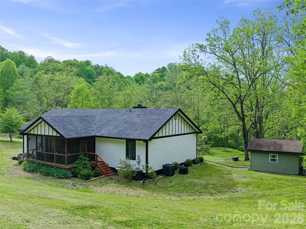 101 Waterwheel Drive Green Mountain, NC 28740