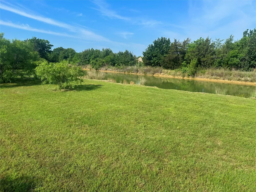 2200 Tipps Road Cross Roads, TX 76227
