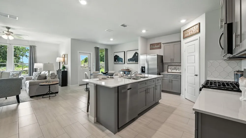109 TYLER STREET Grandview, TX 76050