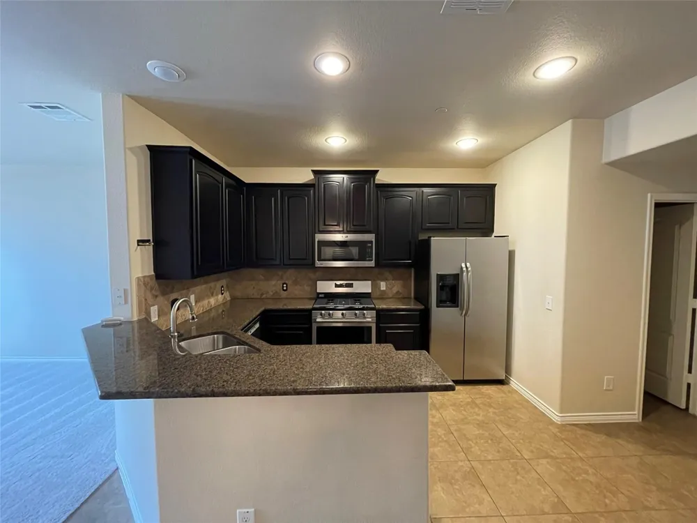 4240 Comanche Drive Carrollton, TX 75010
