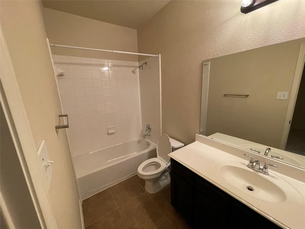 4240 Comanche Drive Carrollton, TX 75010