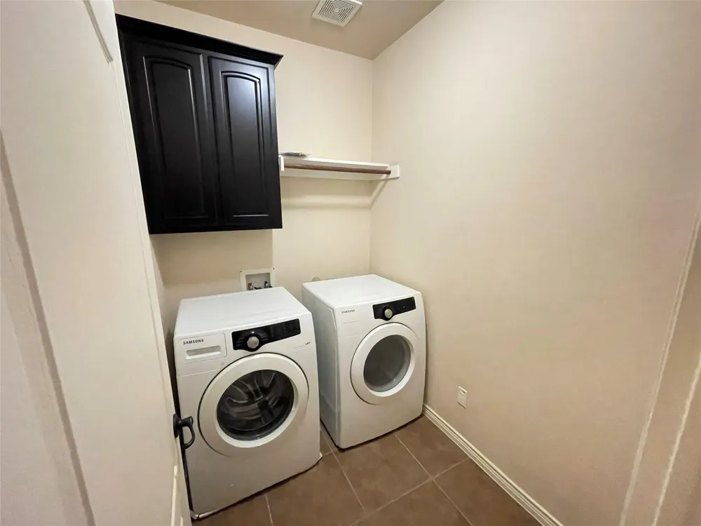 4240 Comanche Drive Carrollton, TX 75010