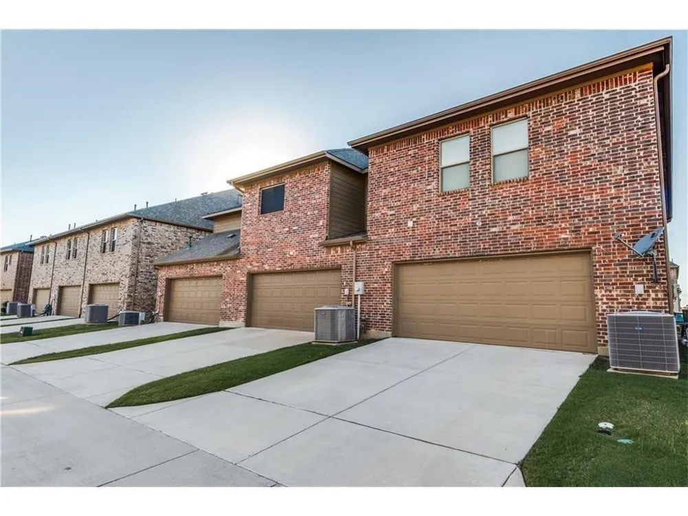 4240 Comanche Drive Carrollton, TX 75010