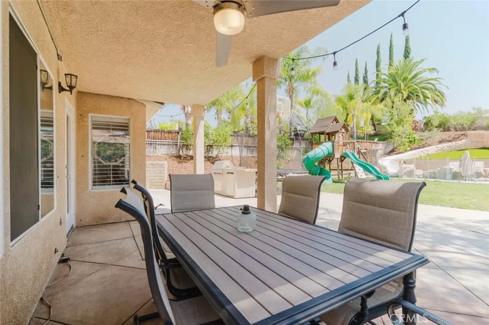 32480 The Old Road Castaic, CA 91384