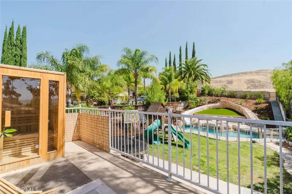 32480 The Old Road Castaic, CA 91384