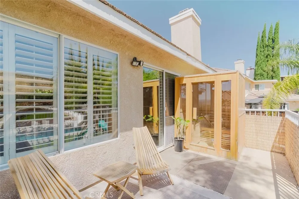 32480 The Old Road Castaic, CA 91384