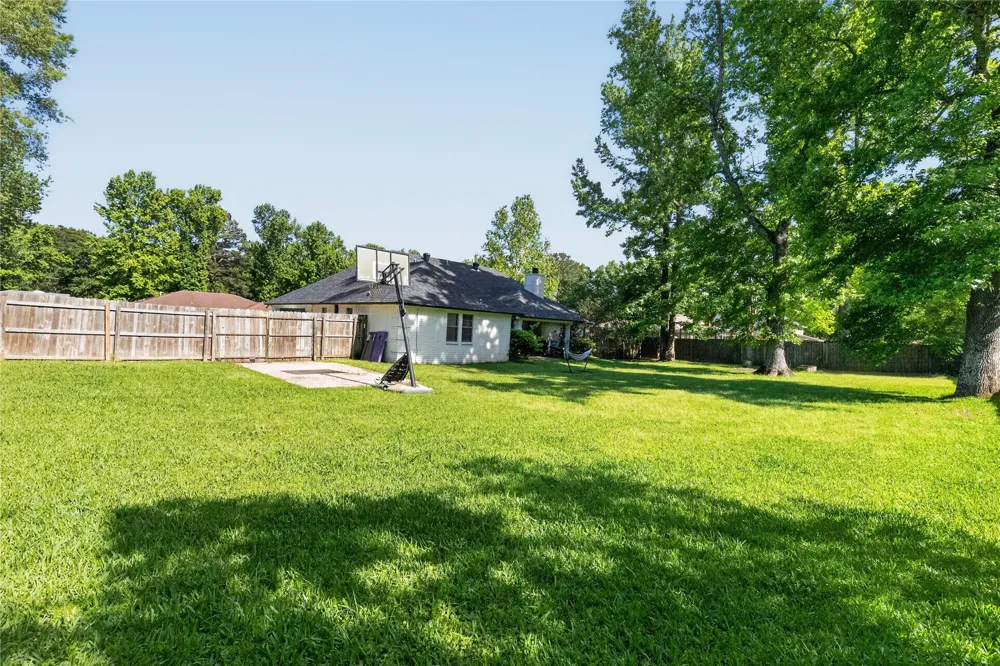 111 Honeysuckle New Boston, TX 75570