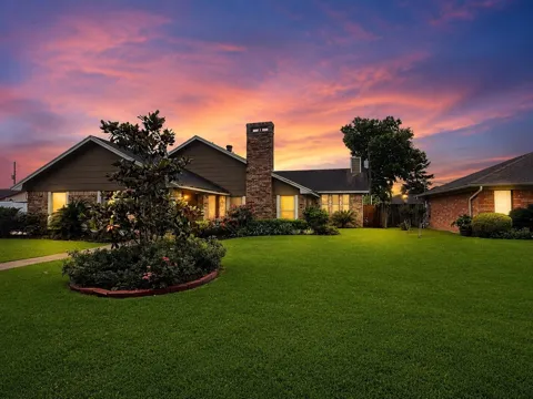 4015 Blackwell Lane
