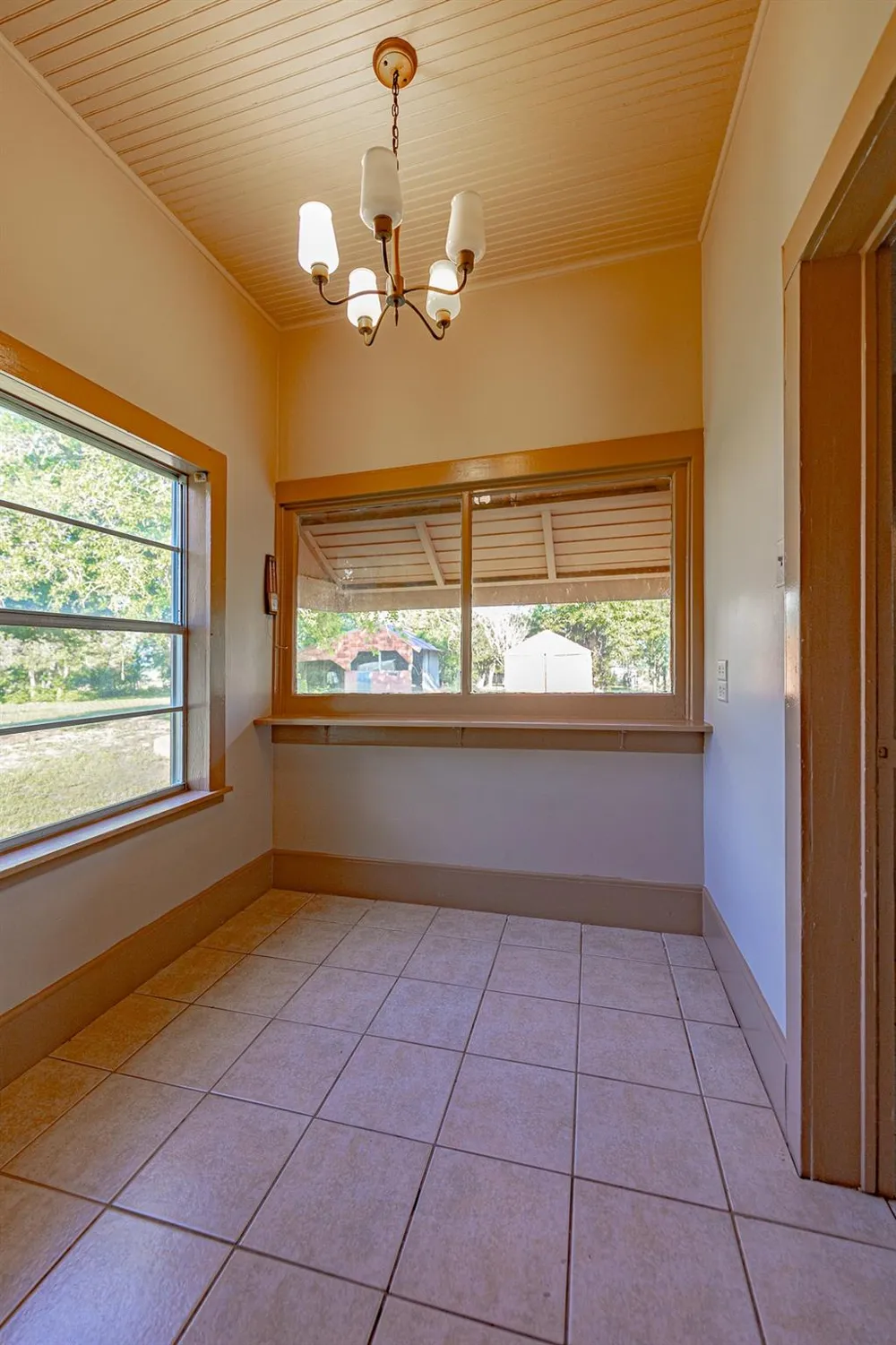 668 Fm 443 #A Yoakum, TX 77995