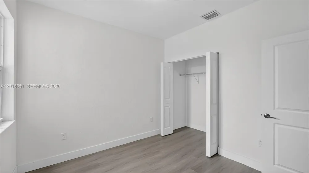 12123 NW 23rd Ct Miami, FL 33167
