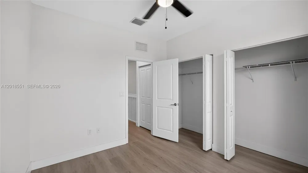12123 NW 23rd Ct Miami, FL 33167