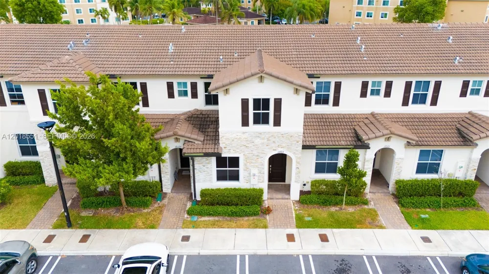 12123 NW 23rd Ct Miami, FL 33167