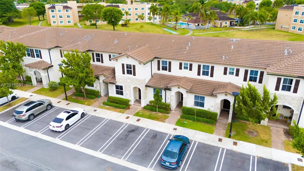 12123 NW 23rd Ct Miami, FL 33167