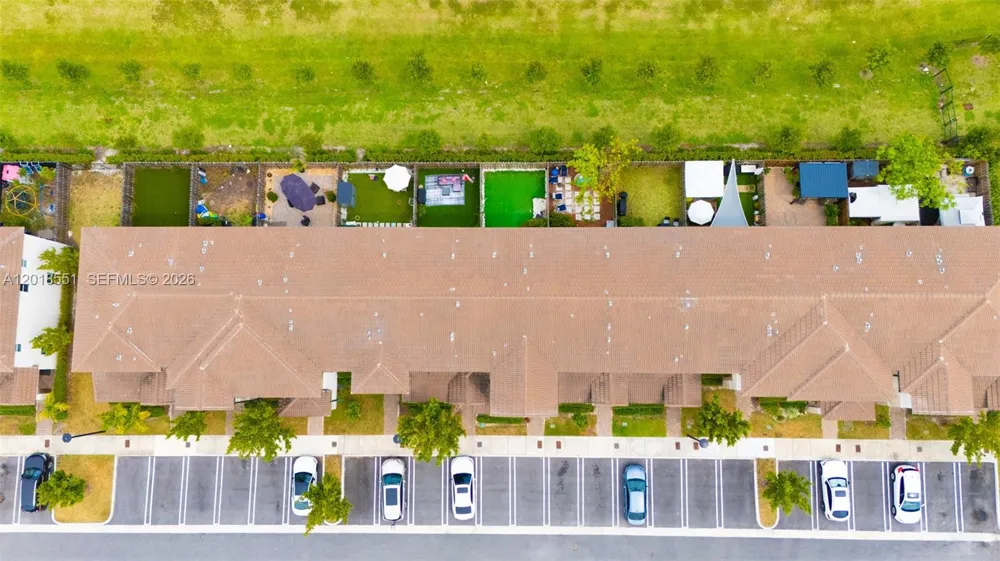 12123 NW 23rd Ct Miami, FL 33167