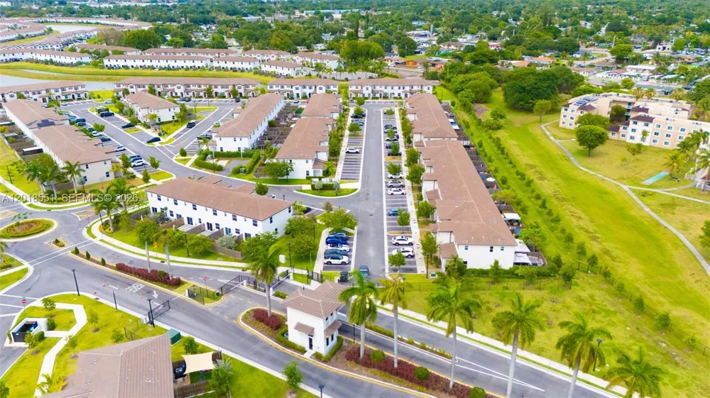 12123 NW 23rd Ct Miami, FL 33167