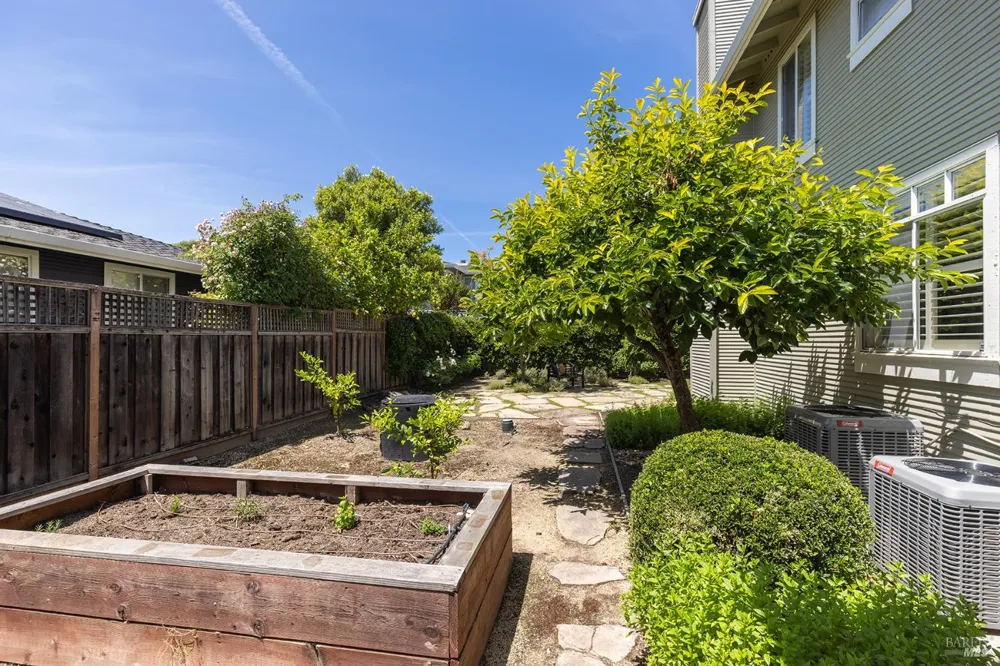 1876 Heritage Way Yountville, CA 94599