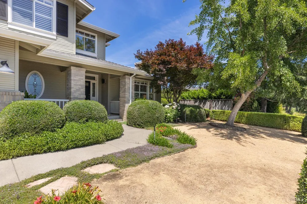 1876 Heritage Way Yountville, CA 94599