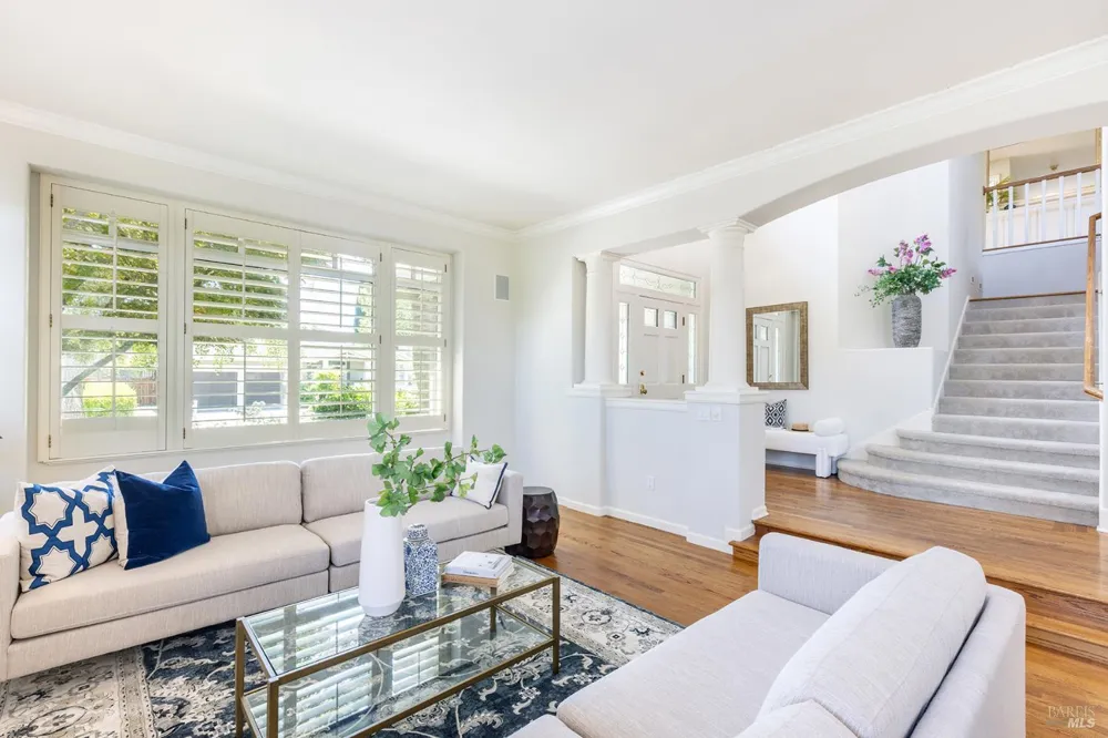 1876 Heritage Way Yountville, CA 94599