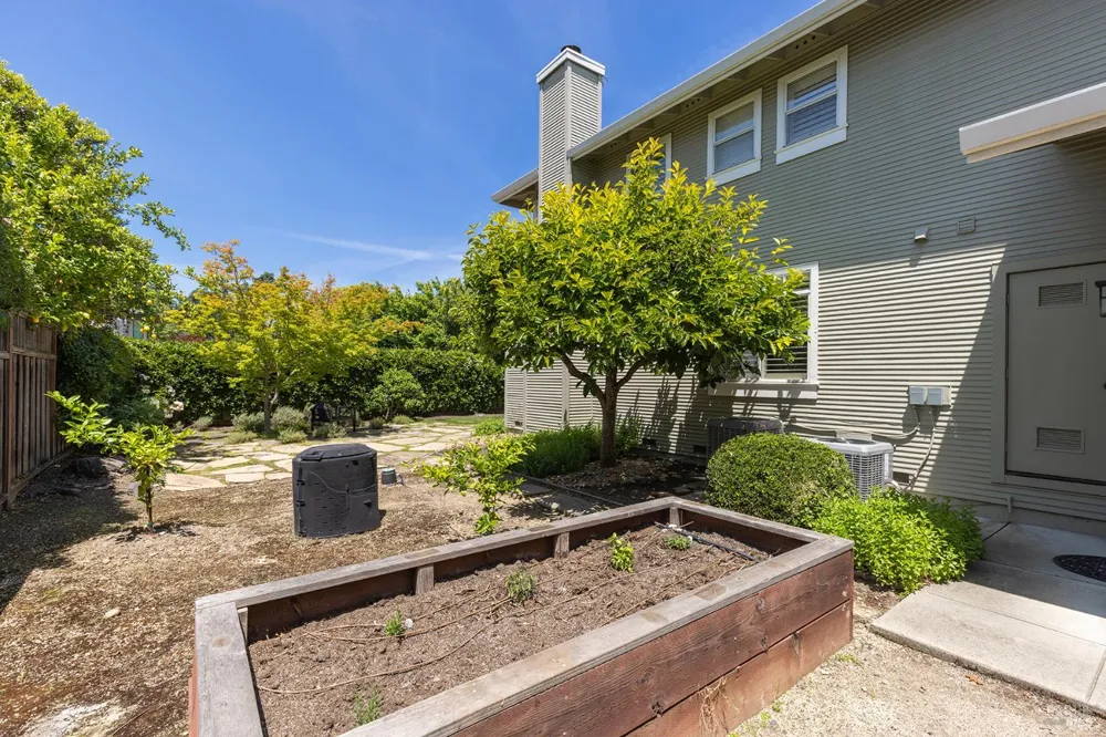 1876 Heritage Way Yountville, CA 94599