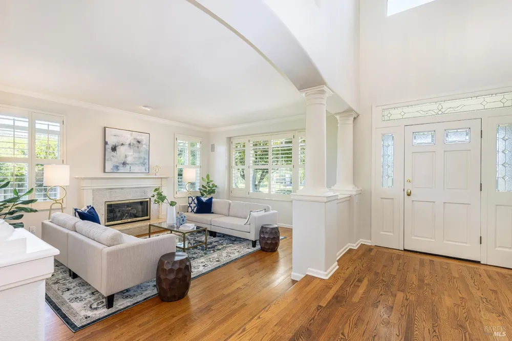 1876 Heritage Way Yountville, CA 94599