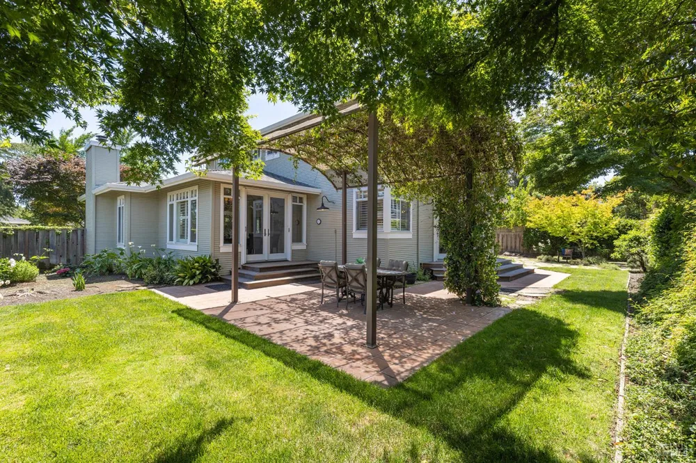 1876 Heritage Way Yountville, CA 94599