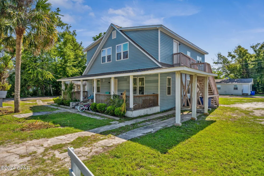 119 College Avenue Panama City, FL 32401