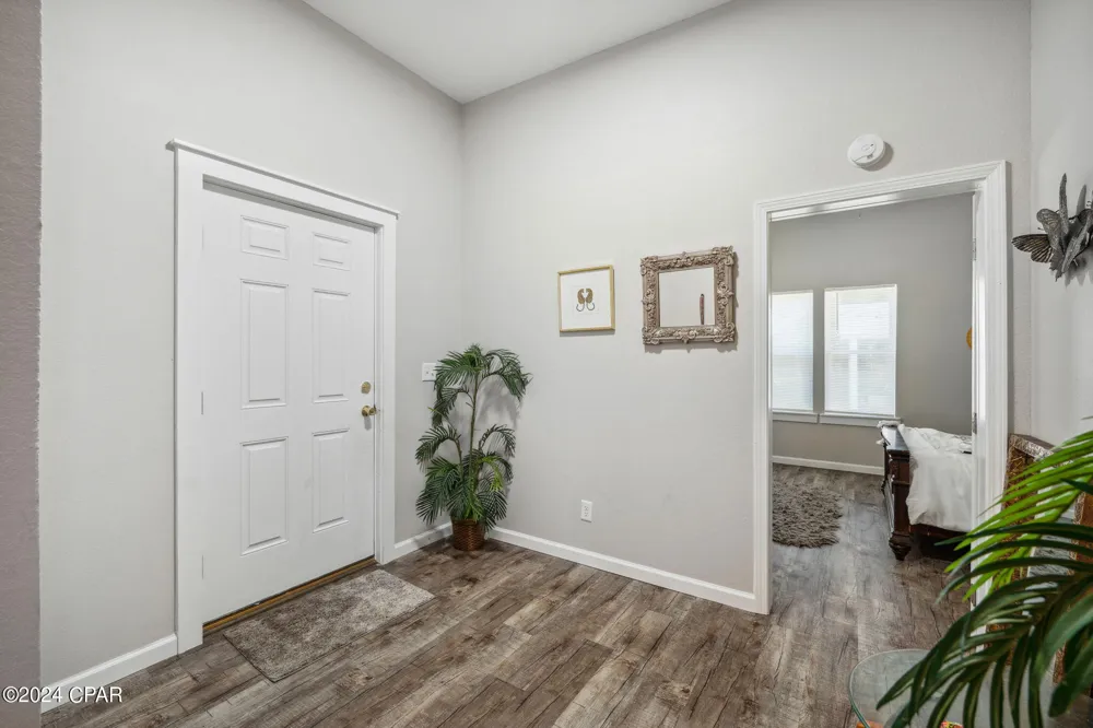 119 College Avenue Panama City, FL 32401