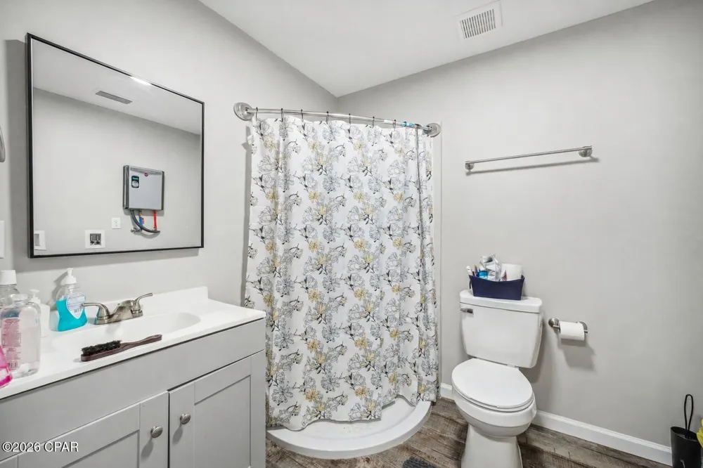 119 College Avenue Panama City, FL 32401