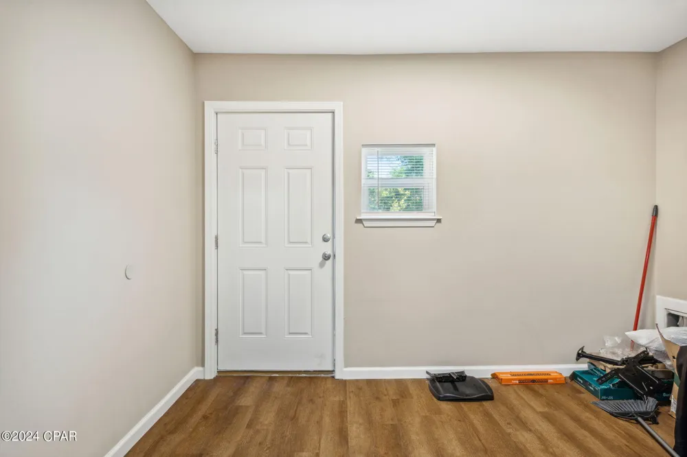 119 College Avenue Panama City, FL 32401