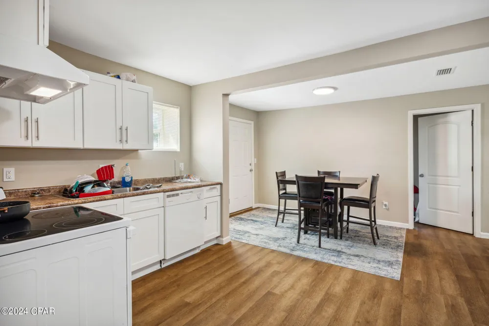 119 College Avenue Panama City, FL 32401
