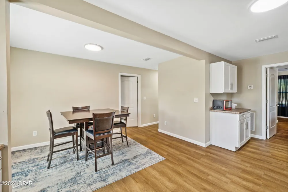 119 College Avenue Panama City, FL 32401