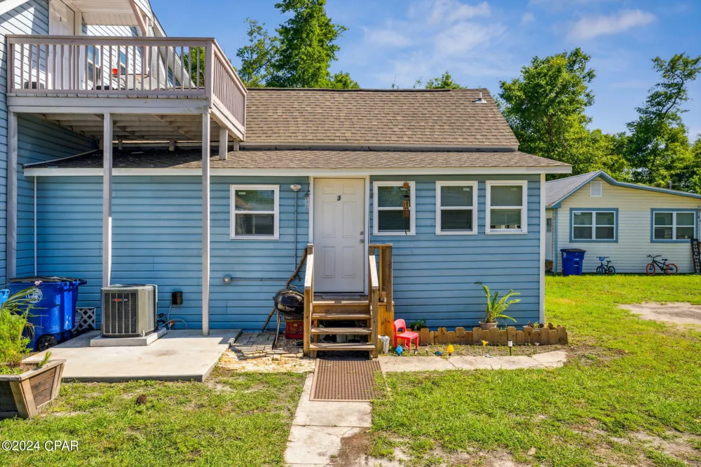 119 College Avenue Panama City, FL 32401