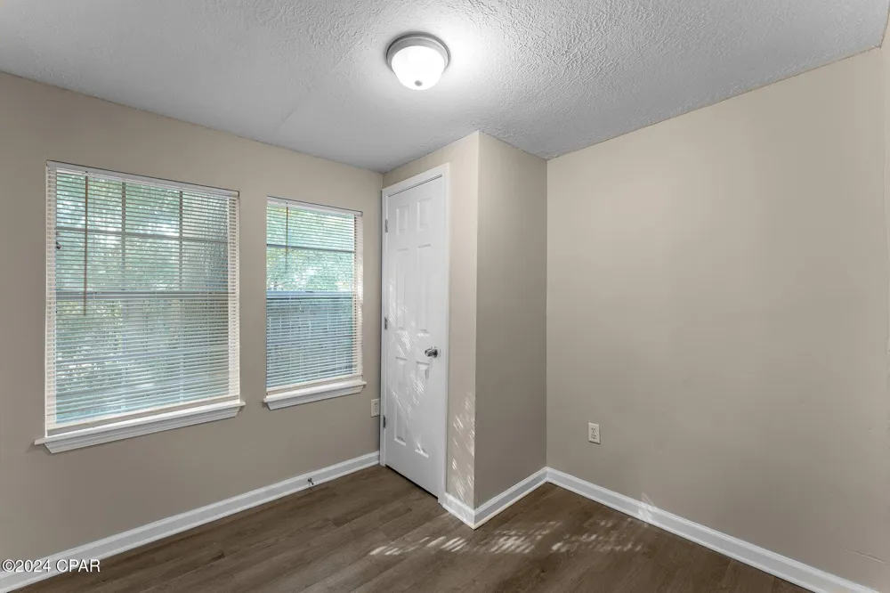 119 College Avenue Panama City, FL 32401