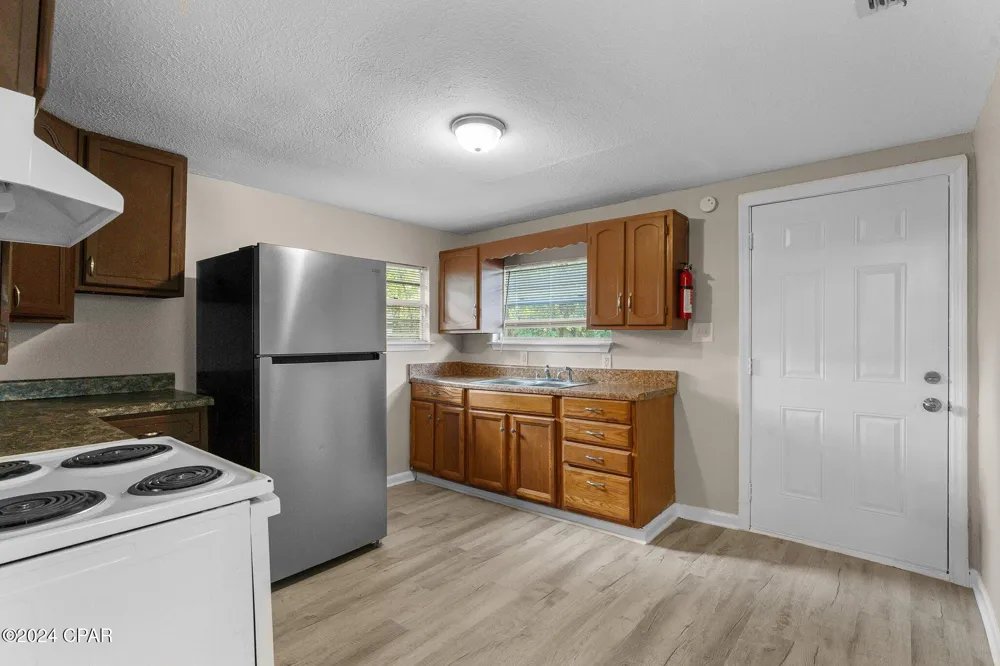119 College Avenue Panama City, FL 32401